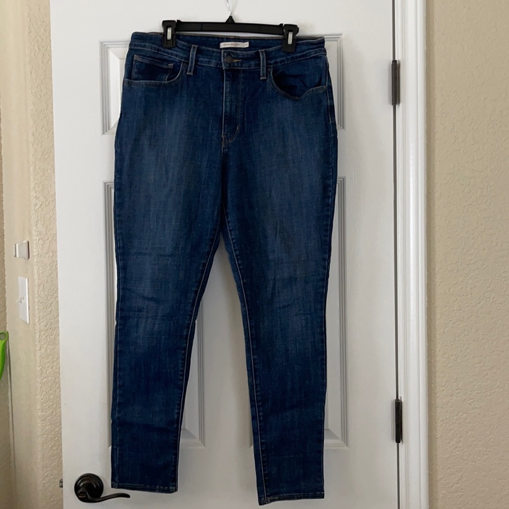 Levi’s 721 High Rise Skinny Jean